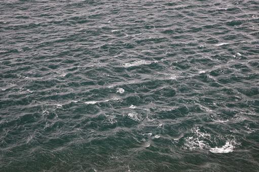 白波の立つ海面の青い海の風景 白波,立つ,海面の写真素材