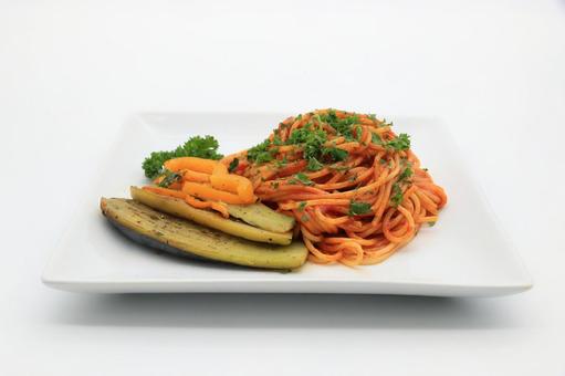 アラビアータに焼茄子を添えて パスタ,スパゲティ,アラビアータの写真素材