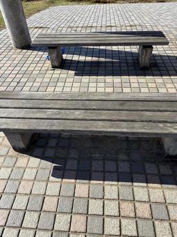 木の椅子 椅子,木,公園の写真素材