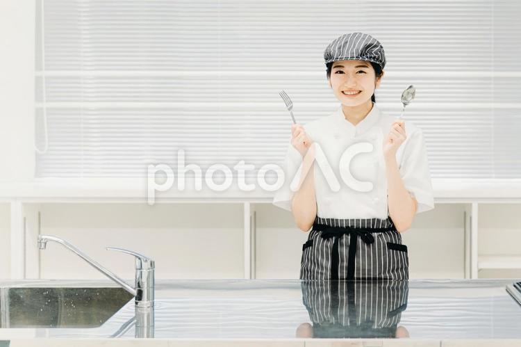 笑顔の調理師・製菓衛生師・パティシエ 調理師,カフェ,調理員の写真素材