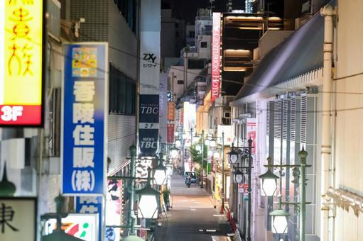 上野駅前の夜景 上野,上野駅,夜景の写真素材