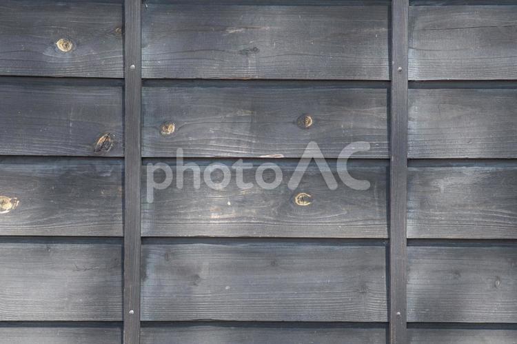 背景画像・テクスチャ　５７　（木造家屋の外壁．背景画像） 外壁,木,樹木の写真素材