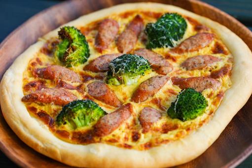 ピザ ピザ,ソーセージ,ブロッコリーの写真素材