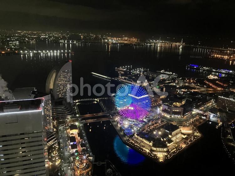 夜景（みなとみらい）⑧ みなとみらい,夜景,ビルの写真素材