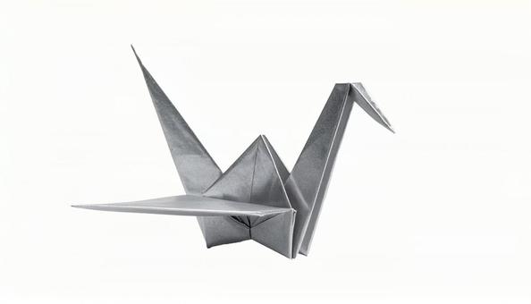 銀色の折り鶴 折り紙 (背景透過) 銀色の折り鶴 折り紙 (背景透過)の写真
