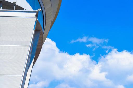 青空と建物の写真