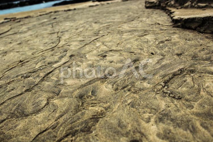 背景　砂鉄の模様が出た砂浜 背景,砂鉄,砂浜の写真素材