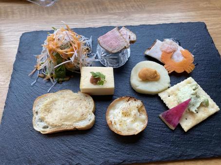 前菜 前菜 ランチ,クラッカー,パンの写真素材