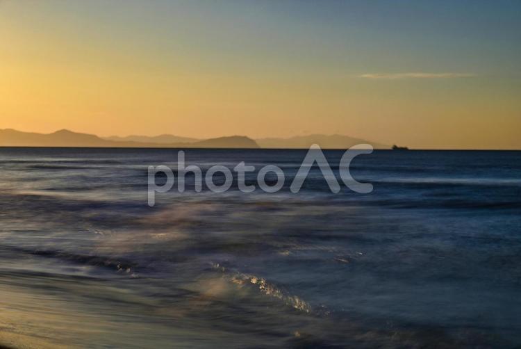 夕暮れの海 夕暮れの海,長秒撮影,長秒露光の写真素材