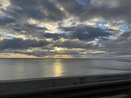 日本海の夕日 日本海の夕日の写真