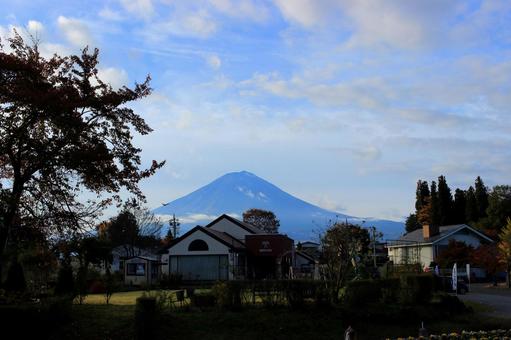 秋の河口湖周辺 秋の河口湖周辺 河口湖周辺,河口湖,湖の写真素材