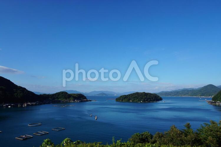 伊根の海 海,湾,何人もありませんの写真素材