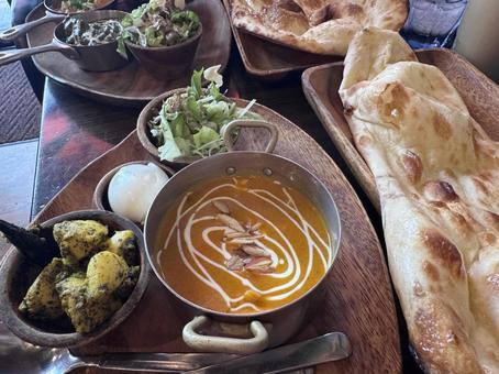 インドカレーとナン カレー,ナン,インドカレーの写真素材