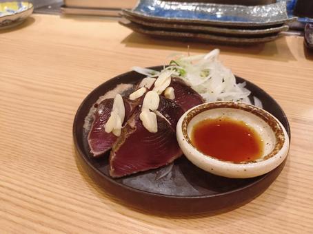 鰹の藁焼き 美味しい,鰹,藁焼きの写真素材