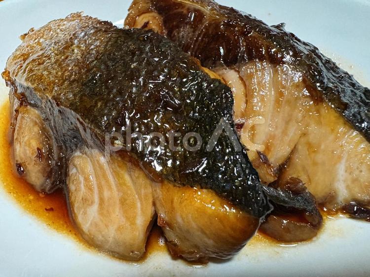 ブリの照り焼き　アップ ブリ,ブリの照り焼き,照り焼きの写真素材