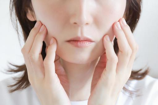 女性の顔 アンチエイジング 女性の顔 アンチエイジング アンチエイジング,エイジングケア,ほうれい線の写真素材