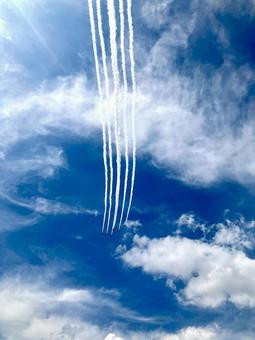 Summer blue sky and Blue Impulse, JPG Summer blue sky and Blue Impulse, JPG