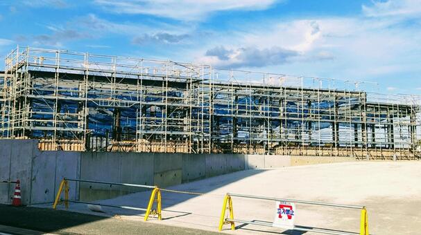 地方で建設中の商業施設 新設,商業施設,工事の写真素材