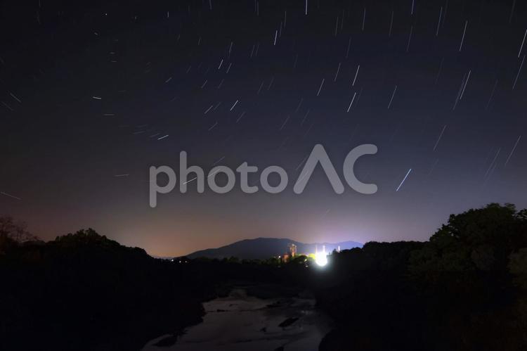 秩父セメント工場のライトと星空 秩父,秩父市,セメント工場の写真素材