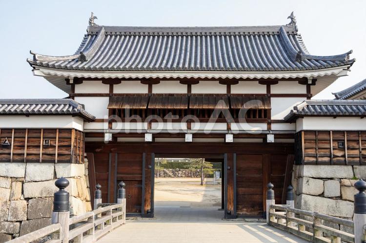 御門橋正面から見た広島城表御門 広島城,表御門,御門橋の写真素材