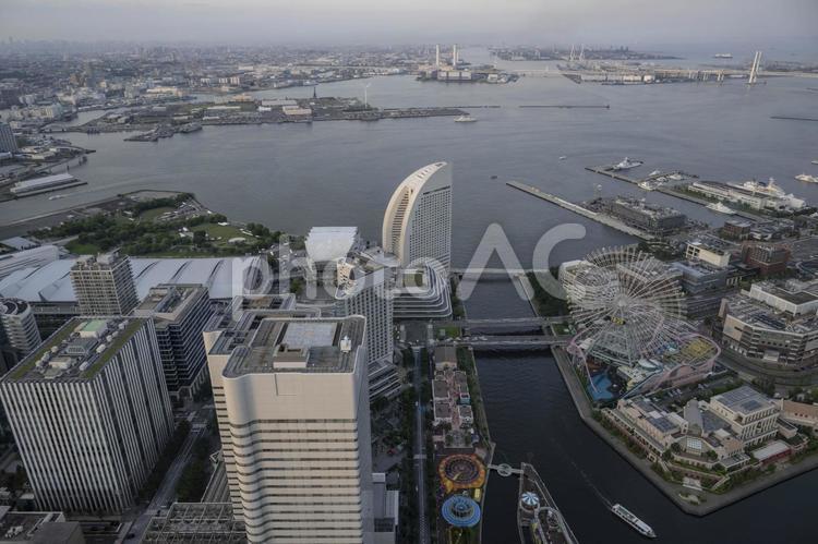 横浜の街並み 夕焼け,横浜,日本の写真素材