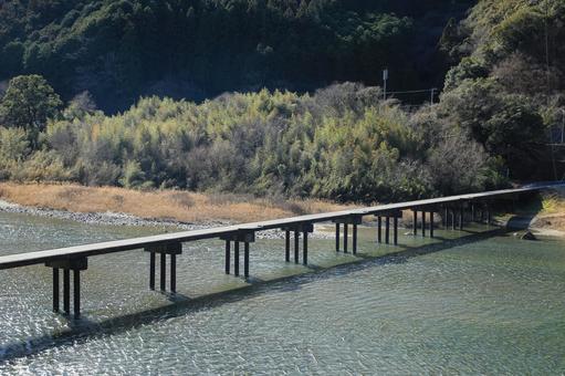 高知県いの町 名越屋沈下橋 高知県いの町 名越屋沈下橋 名越屋沈下橋,沈下橋,橋の写真素材