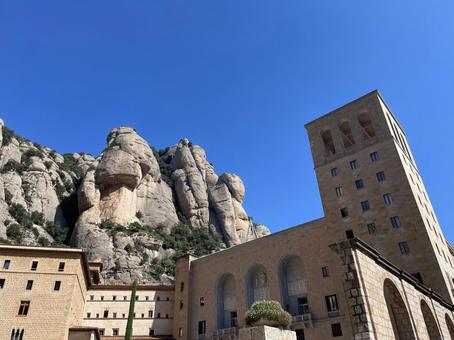 モンセラット修道院の鐘楼 モンセラット修道院の鐘楼の写真