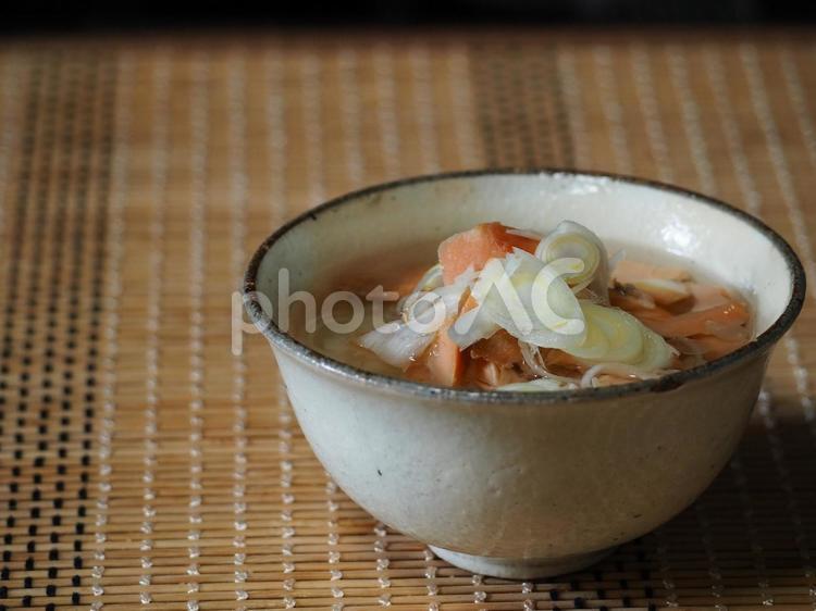 斜めから見た鮭茶漬け 鮭茶漬け,茶漬け,和食の写真素材