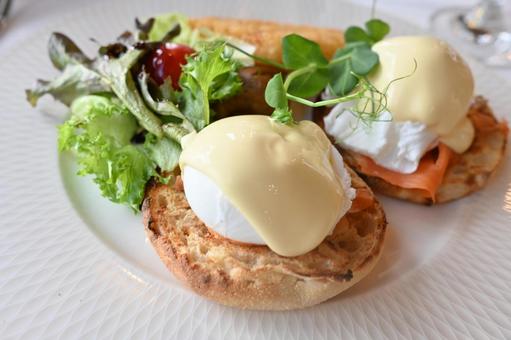 エッグベネディクトの写真