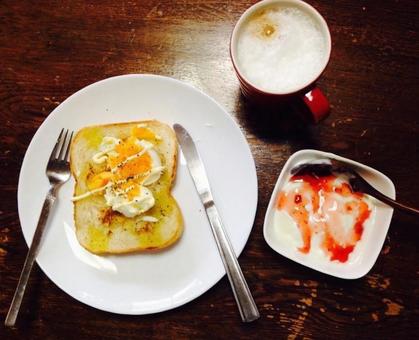 洋風な朝食の写真