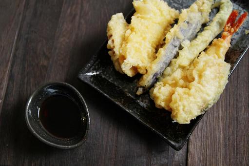天ぷら盛り合わせの料理 天ぷら盛り合わせの料理 天ぷら,料理,揚げ物の写真素材