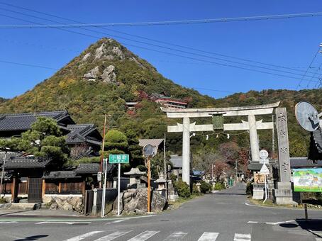 滋賀　阿賀神社太郎坊 阿賀神社太郎坊,太郎坊宮,赤神山の写真素材