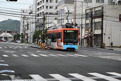 路面電車が走る街(IYOTETU) 路面電車が走る街(IYOTETU)の写真