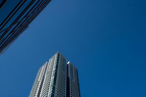 晩秋の千里中央のビルと青空 北摂,晴天,晩秋の写真素材