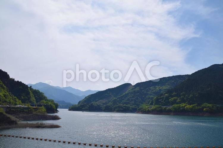 宮ヶ瀬湖の風景 宮ヶ瀬湖,ダム湖,宮ヶ瀬ダムの写真素材
