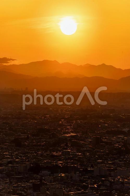 望遠レンズで撮る夕日 夕焼け,夕日,風景の写真素材