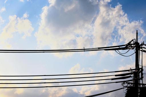 電柱と空 電柱と空の写真