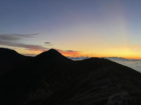 雲海と朝日１ 朝日,日の出,大滝山の写真素材