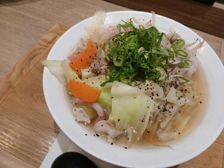 野菜たくさんちゃんぽんみたいな中華そば 中華そば,野菜たくさん,野菜の写真素材