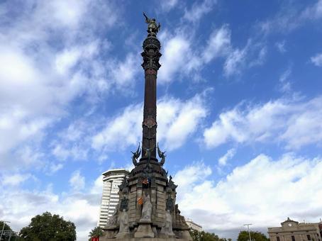 コロンブスの塔全景(バルセロナ) コロンブスの塔全景(バルセロナ) バルセロナ,スペイン,カタルーニャの写真素材