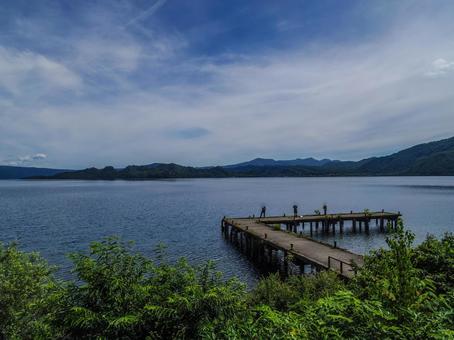 【秋田県】小坂町・十和田湖 【秋田県】小坂町・十和田湖 十和田湖,小坂町,湖畔の写真素材