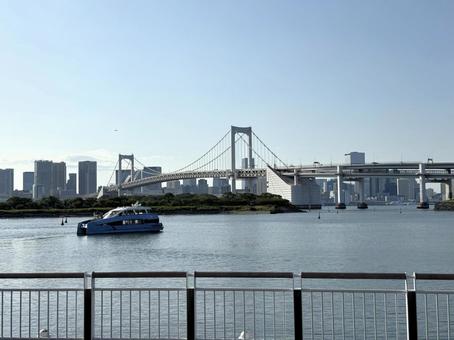 2025年春　昼間の東京お台場の風景 都心,さわやか,りんかい線の写真素材