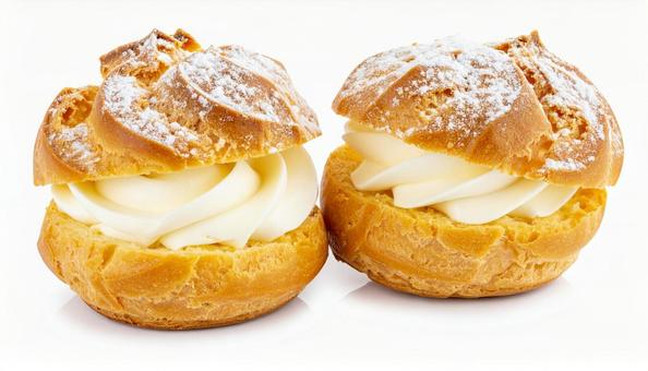 クリームたっぷりのシュークリーム クリームたっぷりのシュークリームの写真