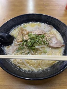 とんこつラーメン とんこつラーメンの写真