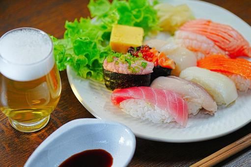 ビールと握りずし ビールと握りずしの写真