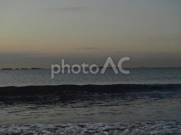 茅ヶ崎の海辺　えぼし岩　７ 海,湘南,茅ヶ崎の写真素材
