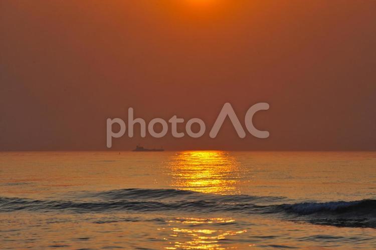 夕暮れの海 夕暮れの海,夕焼け,sunsetの写真素材