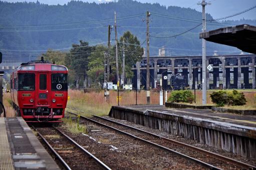 キハ１８５　特急ゆふ　旧豊後森機関庫 鉄道,電車,線路の写真素材