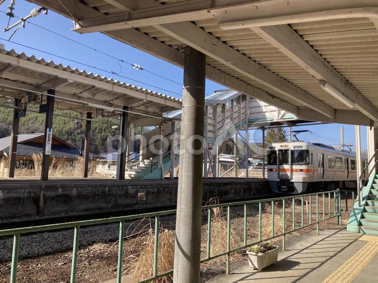 長野県　川岸駅と電車 川岸駅,電車,trainの写真素材