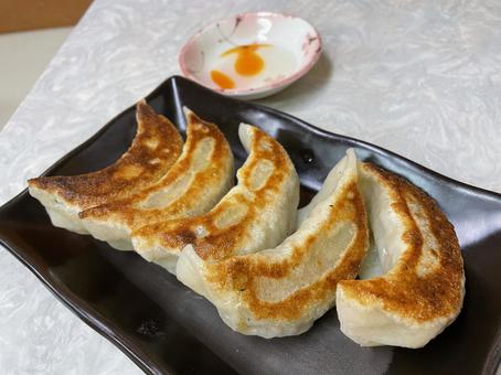 餃子 餃子の写真